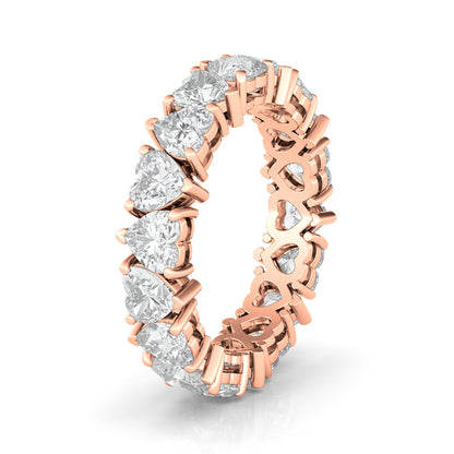 Vuorotteleva sydän timantti ikuisuusrengas