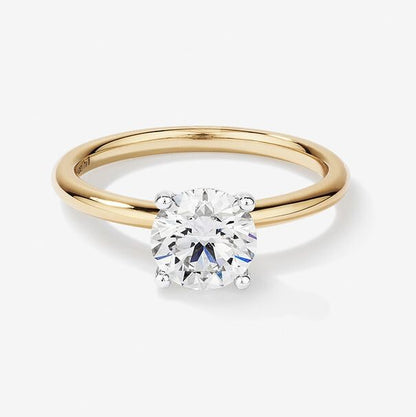 Round Cut Engagement Ring