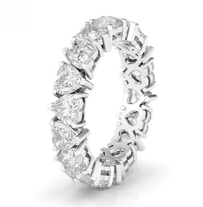 Vuorotteleva sydän timantti ikuisuusrengas