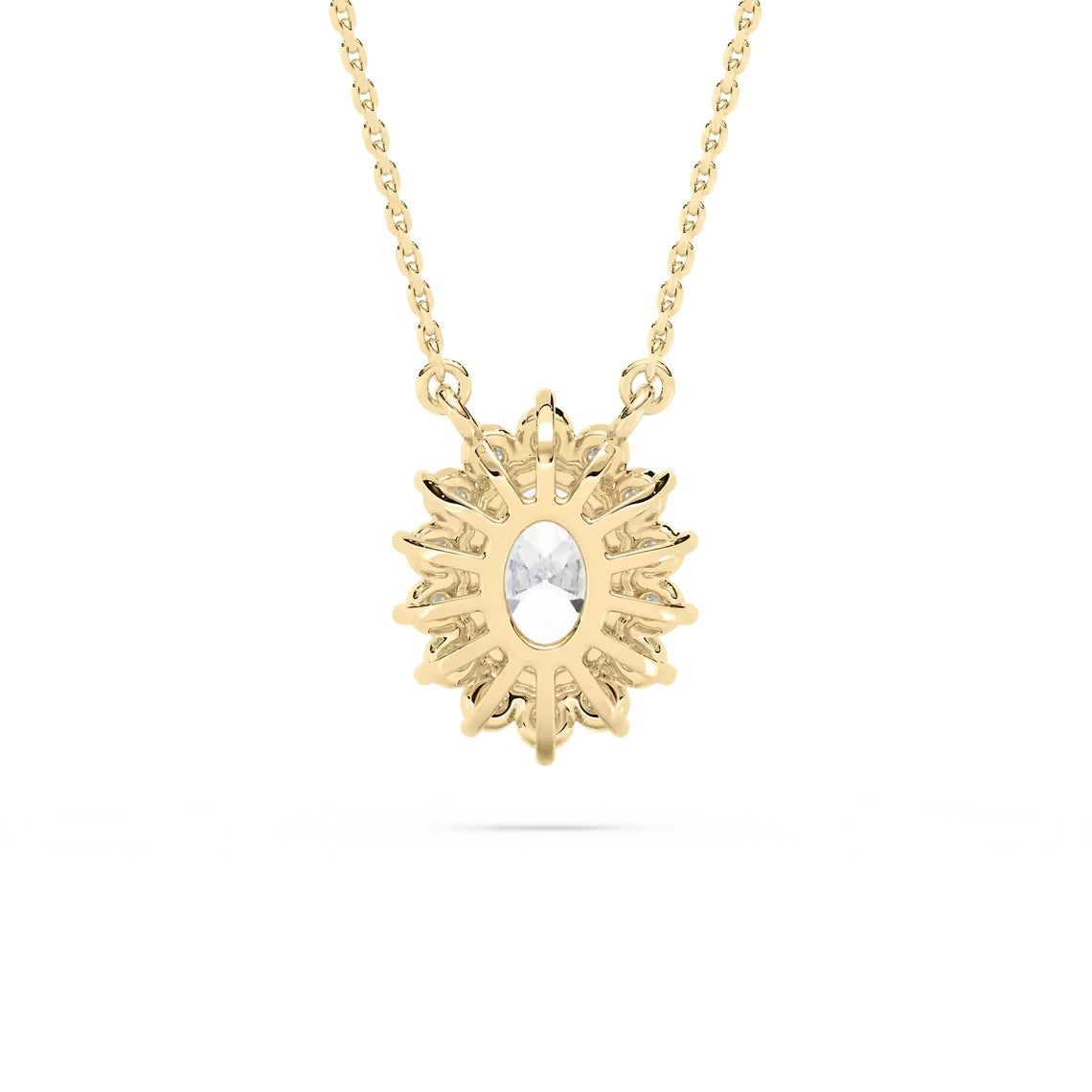 Soikea tähtihaloriipus ketjulla